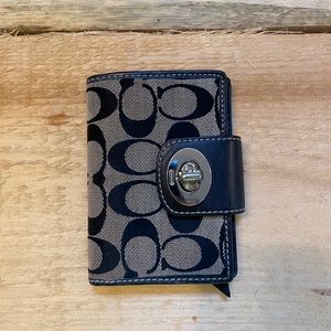 Coach wallet!!